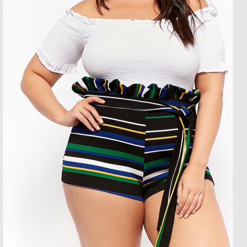 Plus size paper bag ruffle shorts so cute NWOT